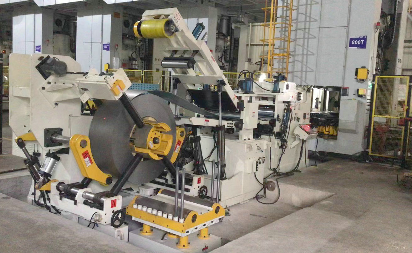 超厚板三合一送料機：核心原理、優(yōu)勢與沖壓應(yīng)用指南